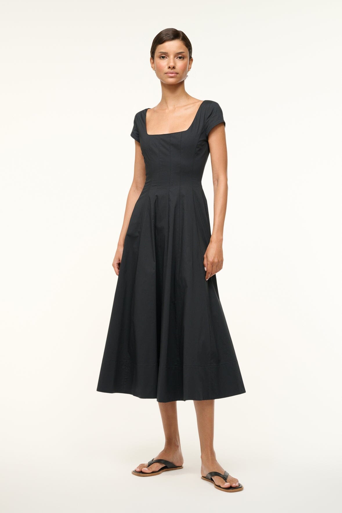 SHORT SLEEVE WELLS DRESS | BLACK